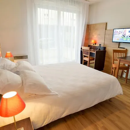 Privilodges Lumiere Aparthotel 3*