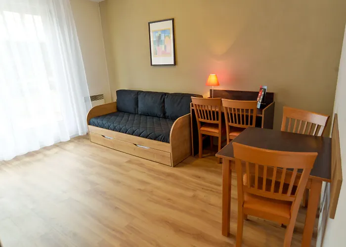 Privilodges Lumiere 3* ليون