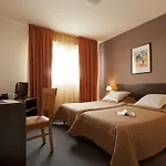 Privilodges Lumiere Apartahotel 3*