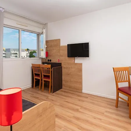 Privilodges Lumiere 3* ליון