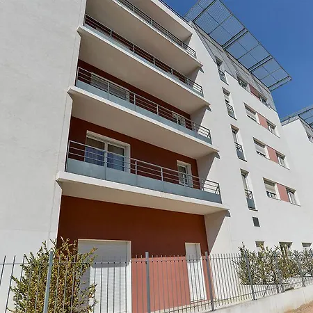 Privilodges Lumiere Апарт-отель Лион